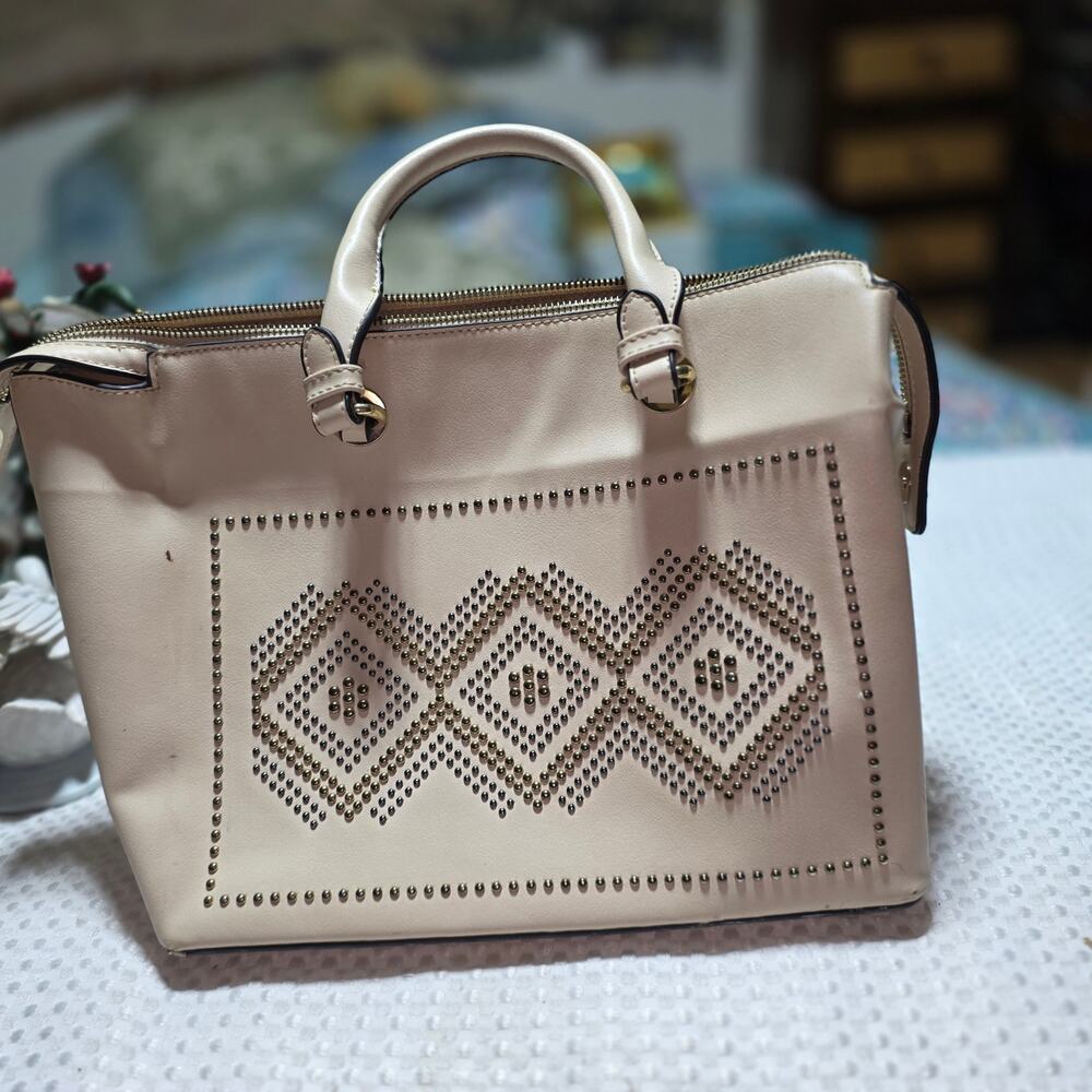 GEOMETRIC STUDDED FAUX LEATHER XL SATCHEL BAGG